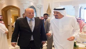 عدن : الرئيس هادي يعقد اجتماعات طارئة مع الحكومة والمقاومة الشعبية