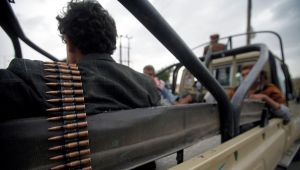 مقتل أربعة من قيادات الحوثيين قبالة نجران بغارات جوية