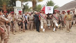 تشييع جثمان العميد الأحمر بمأرب بحضور نائب الرئيس