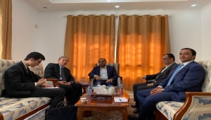وفد حوثي يبحث مع السفير الصيني تطورات الوضع في اليمن