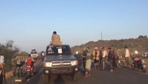 صاروخ حوثي يستهدف مخيما للمهمشين في مريس