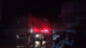 إصابة شخص جراء انهيار منزل بسبب الأمطار في تعز