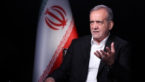 الرئيس الإيراني يعلّق التعاون مع الوكالة الدولية للطاقة الذرية