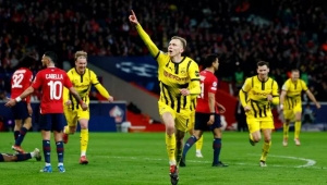 بروسيا دورتموند الألماني يتأهل إلى ربع النهائي بفوزه على ليل الفرنسي