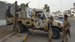 على خلفية مواقفهم السياسية.. مليشيا الانتقالي تختطف 3 ناشطين في منصورة عدن