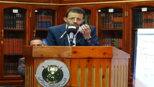 وفاة الشاعر اليمني ياسين البكالي برصيد حافل من الشعر والأدب