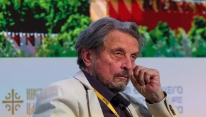 والد ماسك: ابني أخطأ بتحديه العلني لترامب