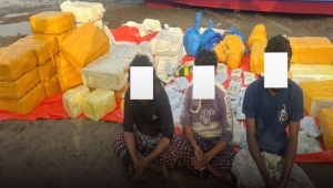 لحج.. إحباط تهريب نصف طن من الحشيش قبالة سواحل المحافظة