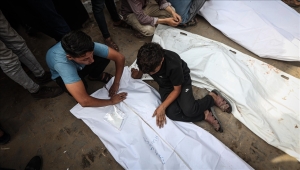 غزة تباد.. إسرائيل تقتل 48 فلسطينيا بينهم 15 من منتظري المساعدات