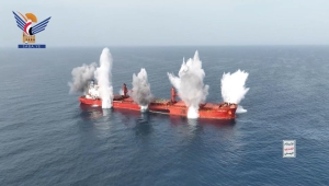 مسؤول أمريكي: تفاهمات واشنطن مع الحوثيين بشأن الملاحة لا تزال قائمة والهجمات مرتبطة بإسرائيل