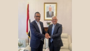 اليمن يبحث مع الصومال خطورة علاقات الحوثيين التخريبية مع المنظمات الإرهابية في دول شرق أفريقيا