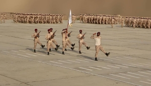 العمالقة تقيم عرضًا عسكريًّا لتخرج الدفعة الـ60 من منتسبيها