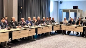 رئيس الحكومة اليمنية يتعهد بمواصلة الإصلاح الاقتصادي وتعزيز الانضباط المالي