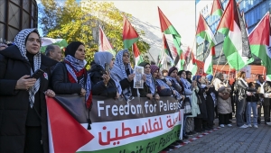 برلين.. متظاهرون يتضامنون مع فلسطين ويطالبون بعدم تسليح إسرائيل