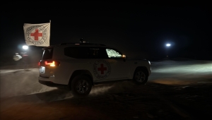 طواقم الصليب الأحمر في طريقها لتسلم جثة أسير إسرائيلي شمالي غزة