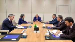 فرنسا تؤكد دعمها لجهود الحكومة اليمنية في مسار الإصلاحات الاقتصادية