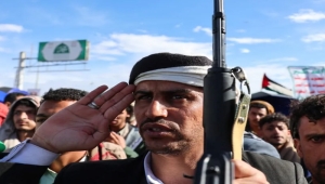 جي بوست: الحوثيون يفتحون جبهة من اليمن في حرب إيران ويهددون طرق التجارة