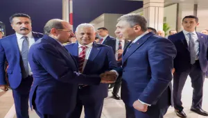 رئيس الوزراء يصل تركيا للمشاركة في منتدى أنطاليا