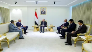 خلال لقائه بوكيرا.. رئيس الوزراء اليمني يؤكد على ضرورة تطوير الشراكة مع الأمم المتحدة