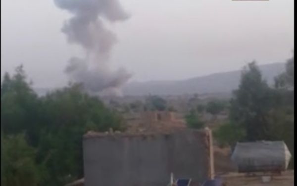 مستشفى عمران يستقبل جثث 9 حوثيين سقوط بغارة جوية على 