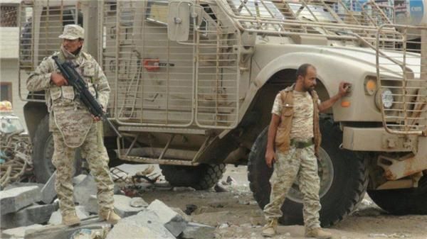 سقوط 10 قتلى في انفجار سيارة مفخخة استهدفت قوات من الحزام الأمني في يافع