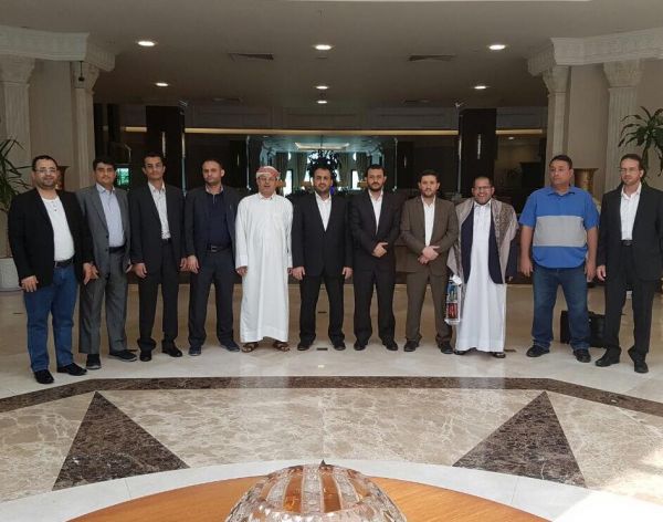 ما هي أبعاد زيارة وفد الحوثيين الخارجية وعودته المفاجئة إلى مسقط ؟ (تقرير)