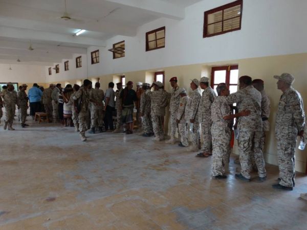 لجان صرف رواتب الجيش والأمن تباشر عملها في الجوف