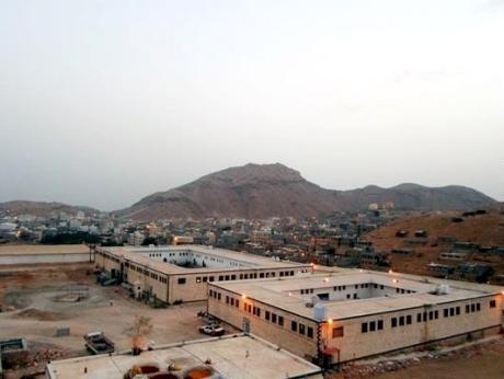 منظمة حقوقية تُحمل سلطات حضرموت المسؤولية عن حياة المعتقلين في سجن 