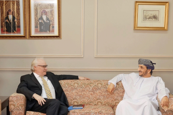 مباحثات عمانية أمريكية لمناقشة جهود السلام في اليمن والوصول لحل سياسي
