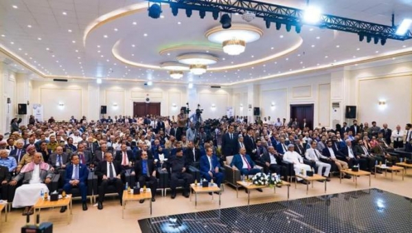 مصادر: اللقاء التشاوري الجنوبي يتجه لتغييرات في هيئة رئاسة الانتقالي