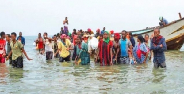 ضبط 170 مهاجر أفريقي على متن قارب في ساحل شبوة