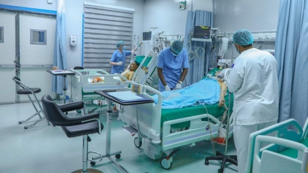 تعز.. قطر تدعم مرضى القلب بـ 100 قسطرة علاجية مجانية