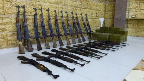 العثور على أسلحة وذخائر بحوزة عناصر من نظام الأسد في دمشق