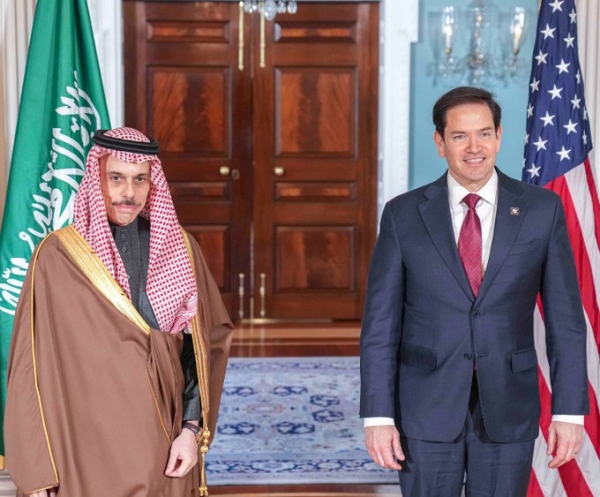 أمريكا والسعودية تبحثان القضاء على تهديدات الحوثيين في البحر الأحمر