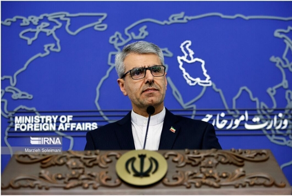 إيران تجدد إدانتها للهجمات الامريكية على اليمن وتعتبرها تهديدا سافرا للسلام