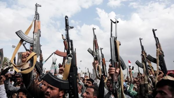 إلى أين يتجه مسار الصراع المتصاعد بين واشنطن والحوثيين؟