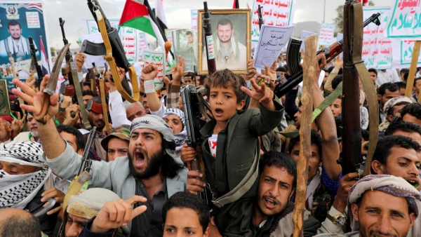 تحليل عبري: تزايد هجمات الحوثيين على إسرائيل.. هل يعكس يأسهم واستنزاف مخزون صواريخهم؟ (ترجمة خاصة)