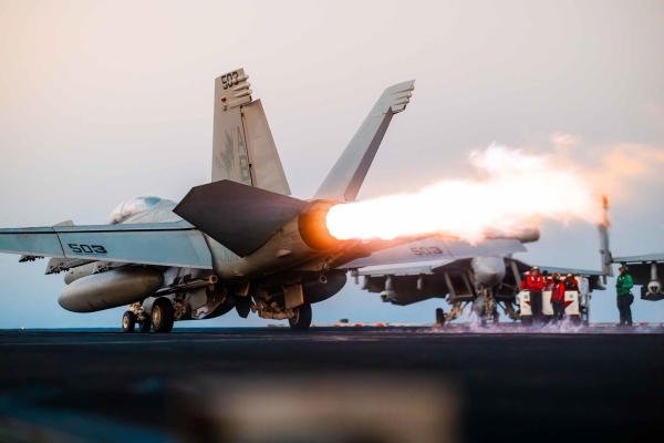 ترحيب عربي واسع بالاتفاق الأمريكي الحوثي وتطلعات لفائدته على حرية الملاحة