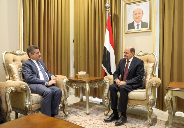 واشنطن تجدد موقفها الداعم للمجلس الرئاسي والحكومة اليمنية