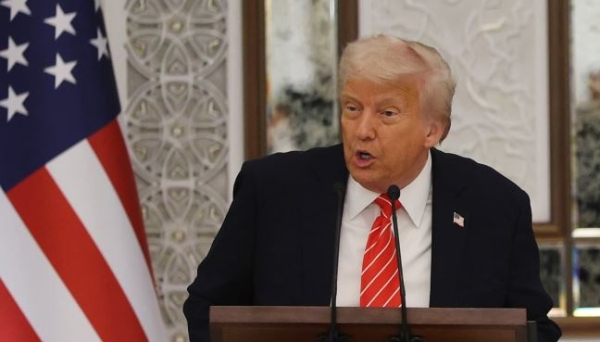 ترامب من قطر: لا أريد أن تتخذ المفاوضات النووية مع إيران 