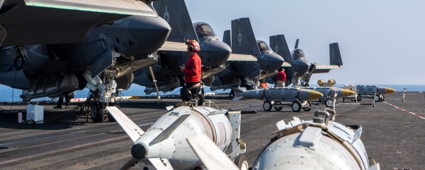 مسؤول أمريكي يحذر من الاستخفاف بالحوثيين ويقول إن جيش بلاده يراقب سلوكهم