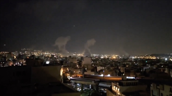 إسرائيل تضرب إيران وتستهدف أهدافا نووية