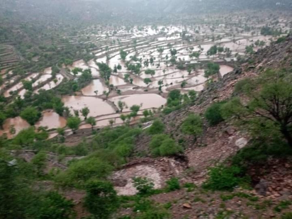 الأرصاد اليمني يتوقع أمطار غزيرة وعواصف رعدية بعدة محافظات