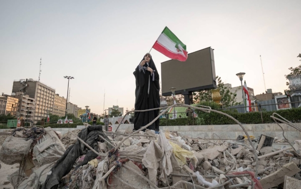 نائب أمريكي: لماذا يحتاج الكونغرس للتصويت على قراري المتعلق بصلاحيات حرب إيران؟ (ترجمة خاصة)