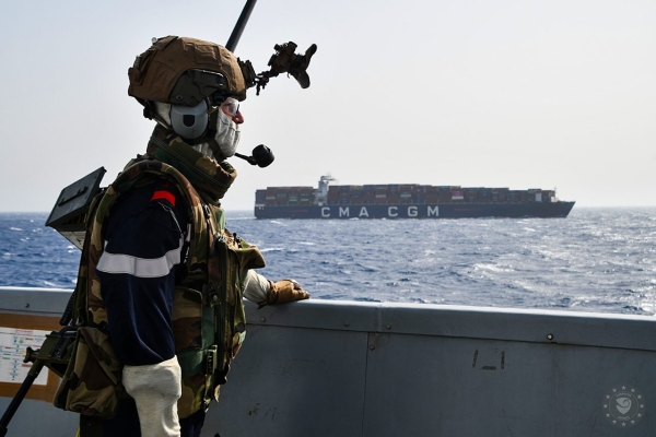 تحذيرات موجهة لشركات النقل البحري من اتساع نطاق المخاطر بالبحر الأحمر مع تعهدات الحوثيين بتوسيع الهجمات