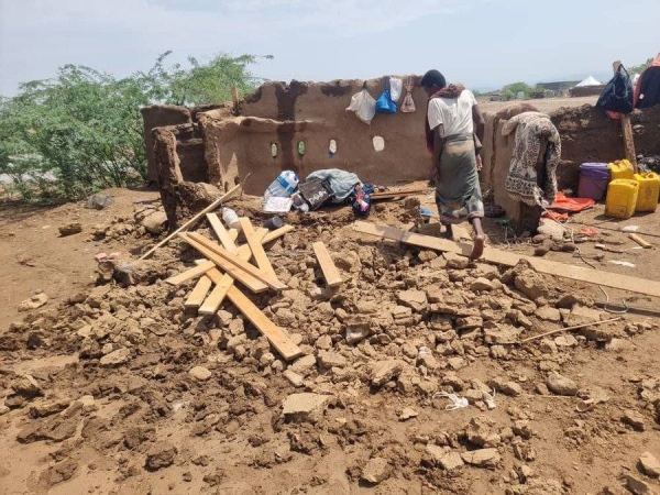 جراء الأمطار.. خسائر بشرية ومادية كبيرة وقطع للطرقات والجسور بعدة محافظات يمنية (تقرير)