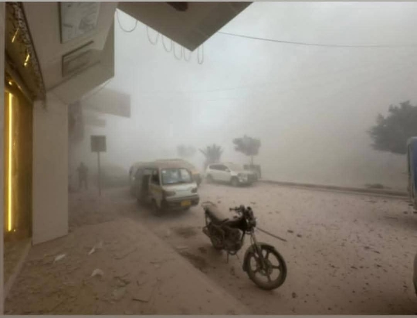 صنعاء.. الإعلان عن مقتل وإصابة 53 صحفيًا جراء قصف إسرائيلي على مقر صحيفتي اليمن و26 سبتمبر