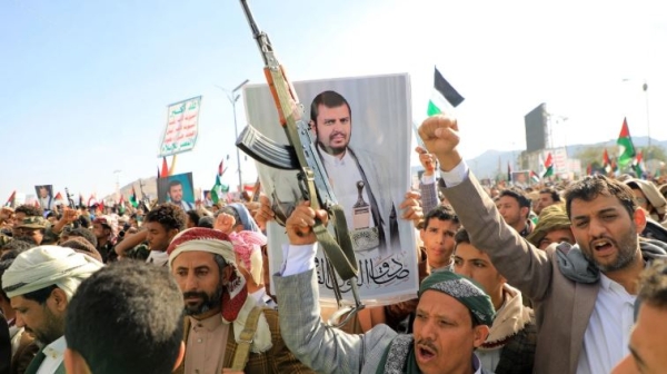 تقرير بريطاني: الحكومة اليمنية تفقد نفوذها والحوثي خرج أقوى بعد حرب إسرائيل (ترجمة خاصة)