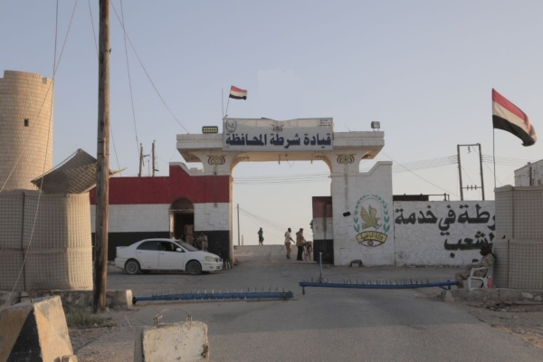 أمن المهرة يلقي القبض على متهم بجريمة قتل مروعة