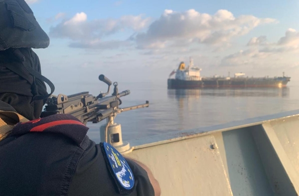 شركة أمبري : عدم الاستقرار في اليمن يؤجج أعمال القرصنة ويثير القلق بأحد أكثر ممرات الشحن ازدحامًا في العالم